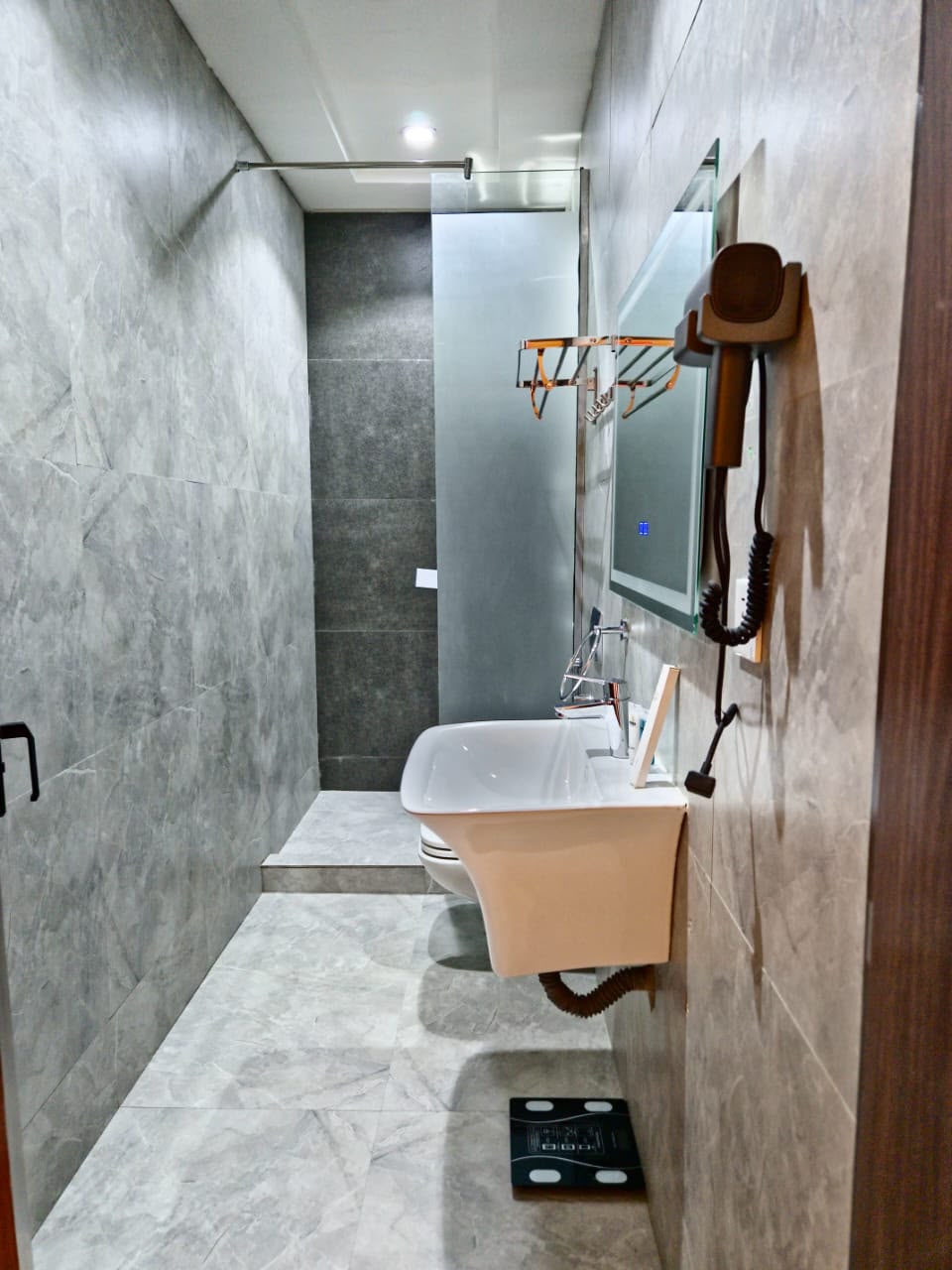 Deluxe Room with Courtyard View — photo 1